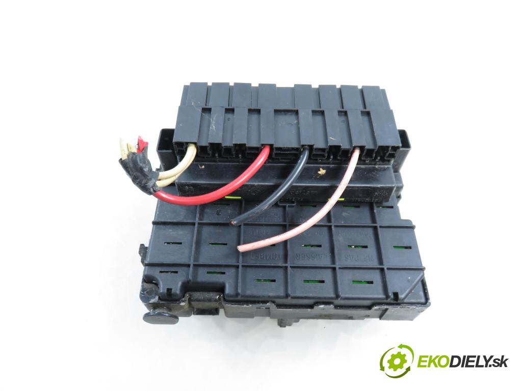 PEUGEOT 206 liftback (2A/C) HB 2003 55,00 1.4 75 - KFW 1360,00 MODUL BSM 9646405280