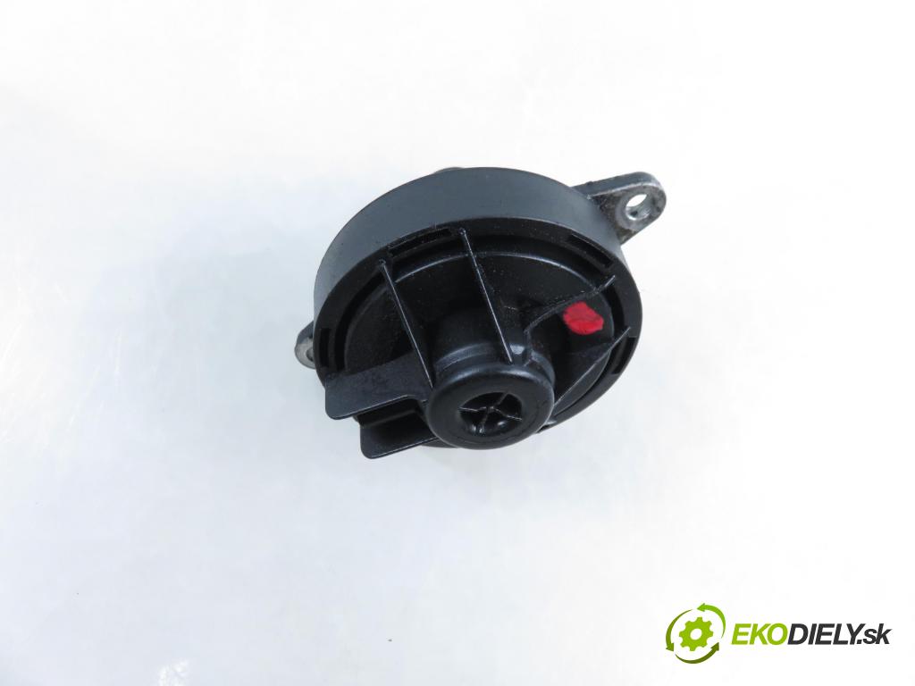 OPEL ZAFIRA A Nadwozie Wielkopojemne (MPV) (T98)  MINIVAN 2001 74,00 2.0 DTI 16V 101 - Y 20 DTH 1995,00 VENTIL: EGR