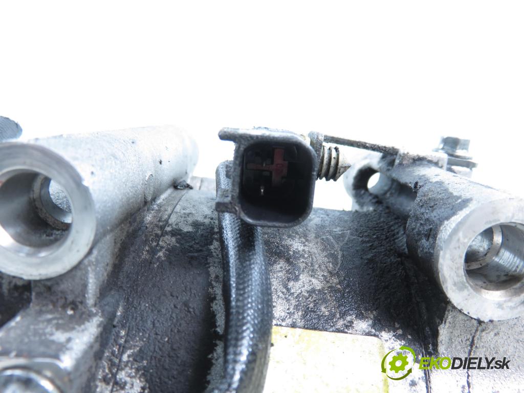 FORD FOCUS II (DA_, HCP) HB 2009 85,00 1.8 TDCi 115 - KKDA 1753,00 KOMPRESOR: klimatizácie  (Kompresor klimatizácie)