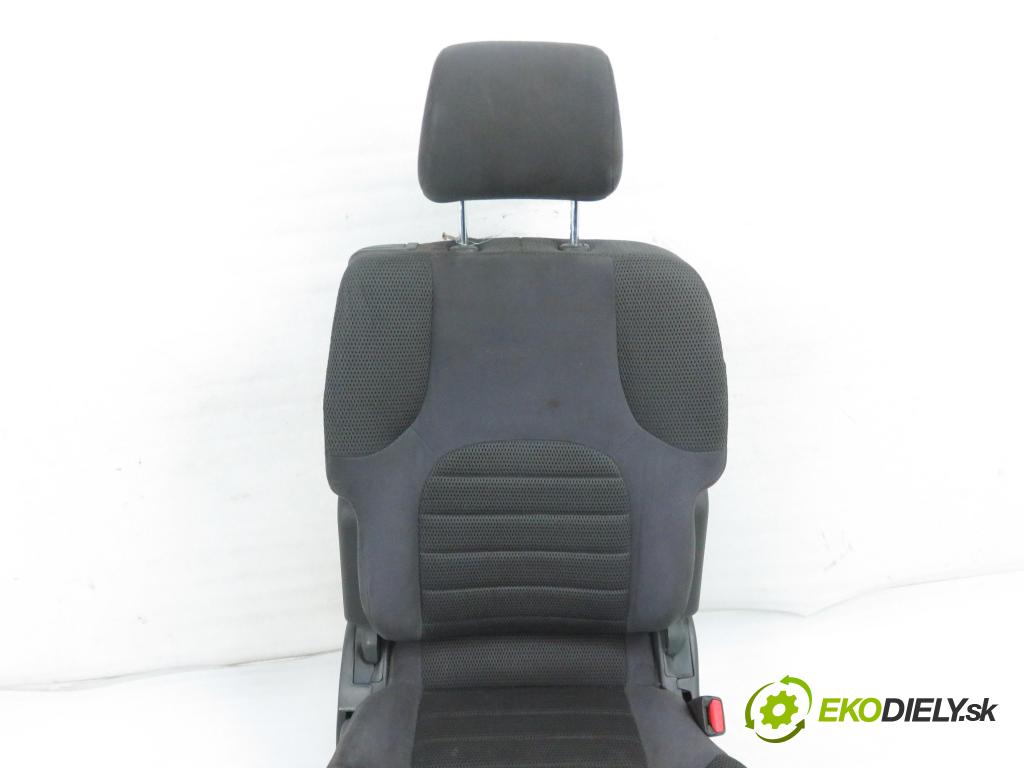 NISSAN PATHFINDER III (R51) TERENOWY 2007 198,00 4.0 4WD 269 - VQ40DE 3954,00 sedadlo CESTUJÍCÍ/PP