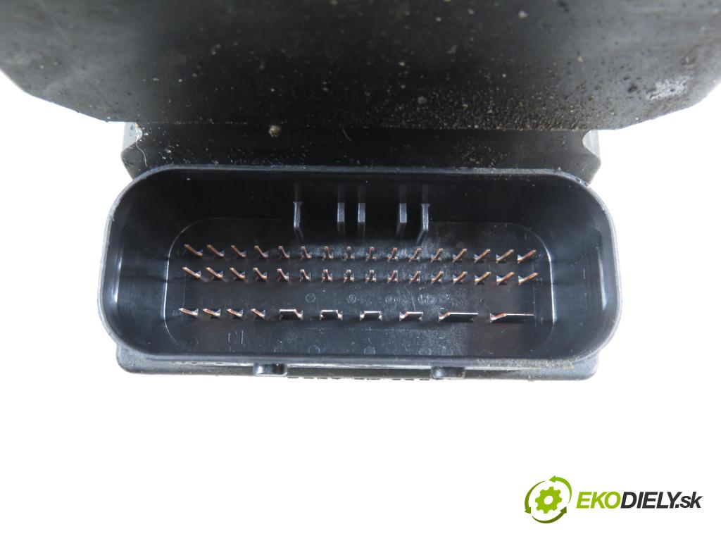 CITROEN XSARA PICASSO (N68) MINIVAN 2004 80,00 1.6 HDi 109 - 9HY (DV6TED4) 1560,00 Pumpa ABS 0265950072 (Pumpa ABS)