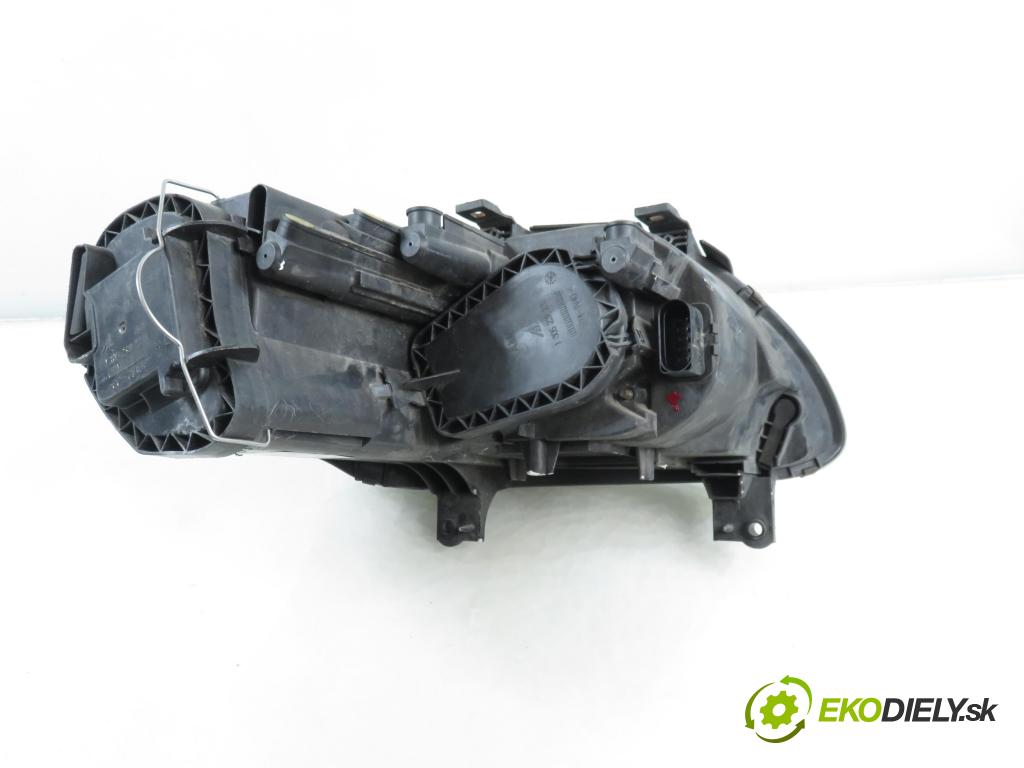 VW TOURAN (1T1, 1T2) MINIVAN 2005 75,00 1.6 - BGU 1595,00 světlo LP 1T0941005D