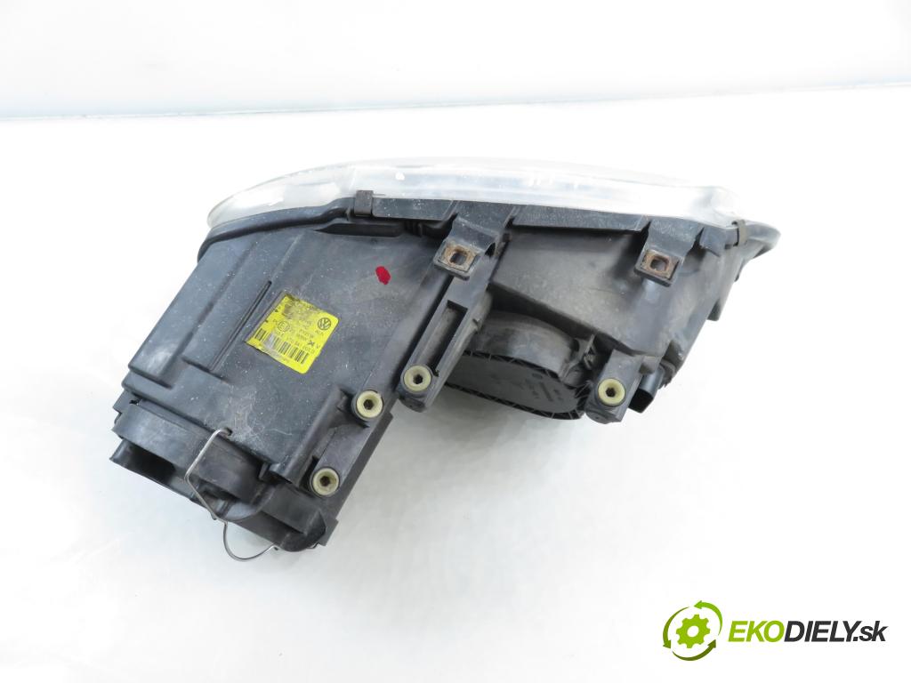 VW TOURAN (1T1, 1T2) MINIVAN 2005 75,00 1.6 - BGU 1595,00 světlo LP 1T0941005D