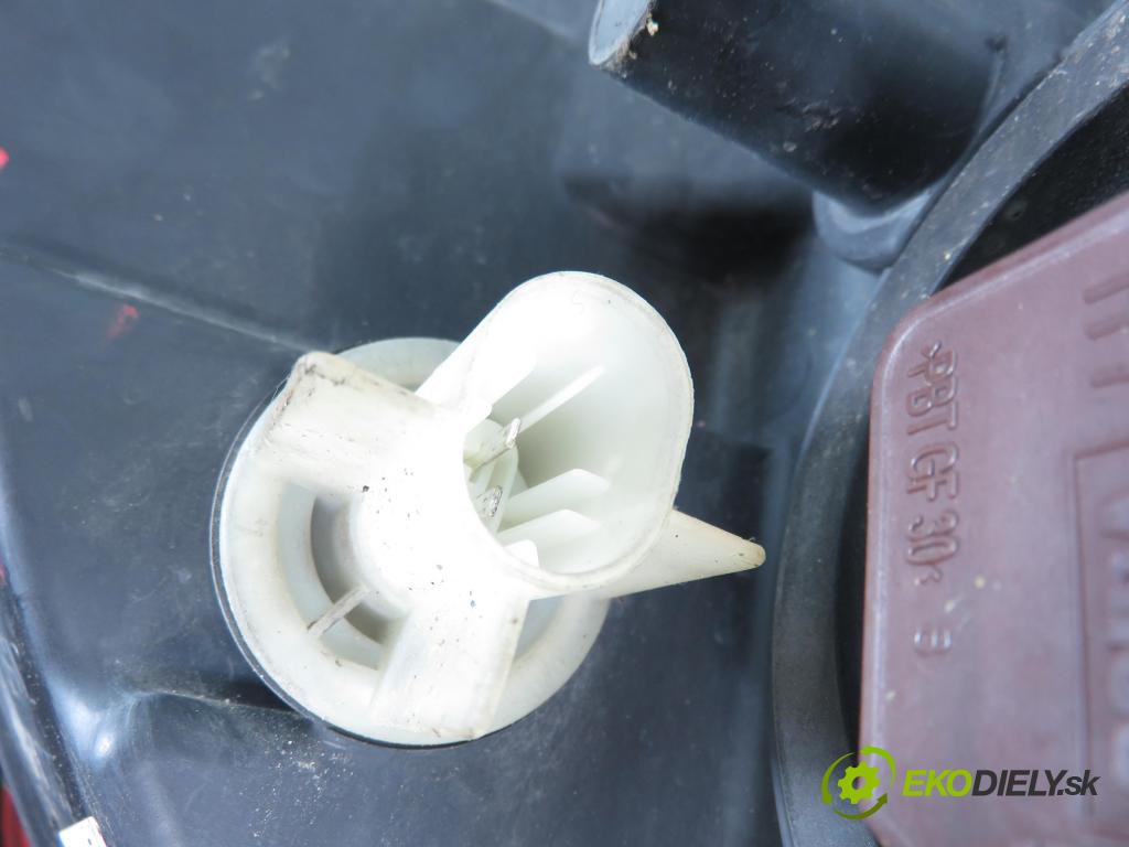 OPEL ZAFIRA A Nadwozie Wielkopojemne (MPV) (T98)  MINIVAN 2002 92,00 1.8 16V 125 - Z 18 XE 1796,00 Svetlo LP