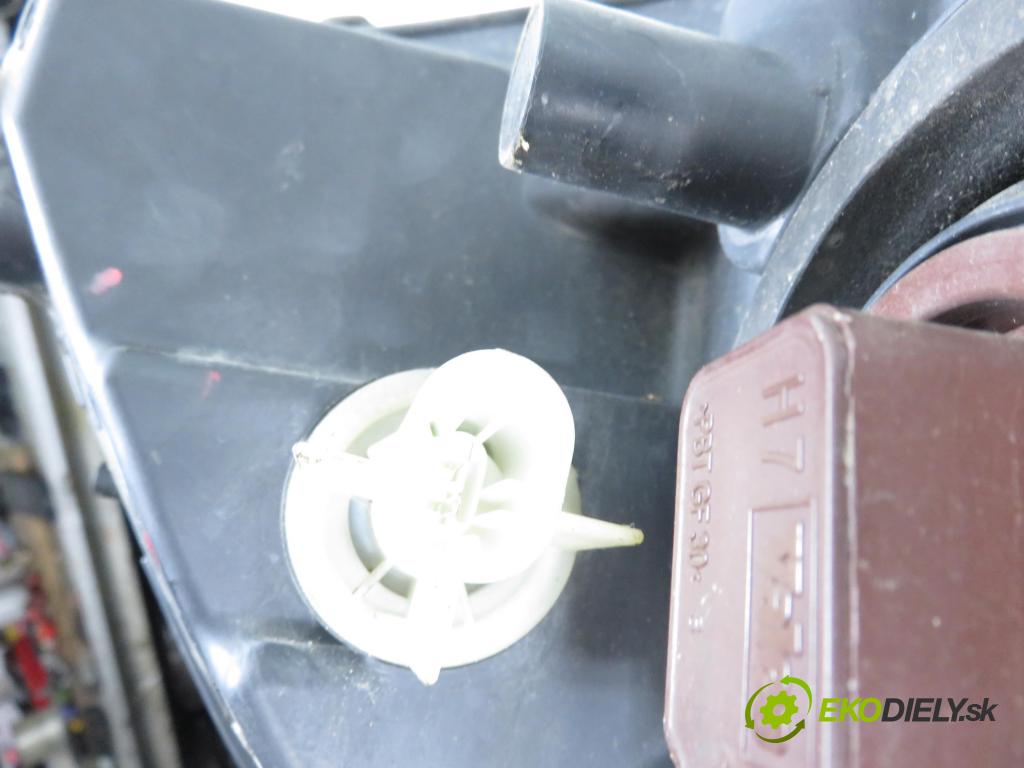 OPEL ZAFIRA A Nadwozie Wielkopojemne (MPV) (T98)  MINIVAN 2002 92,00 1.8 16V 125 - Z 18 XE 1796,00 Svetlo LP