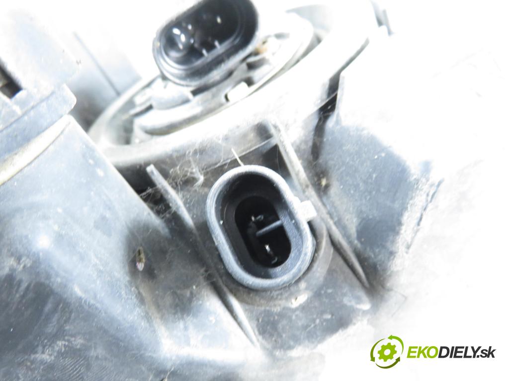 OPEL ZAFIRA A Nadwozie Wielkopojemne (MPV) (T98)  MINIVAN 2002 92,00 1.8 16V 125 - Z 18 XE 1796,00 Svetlo LP