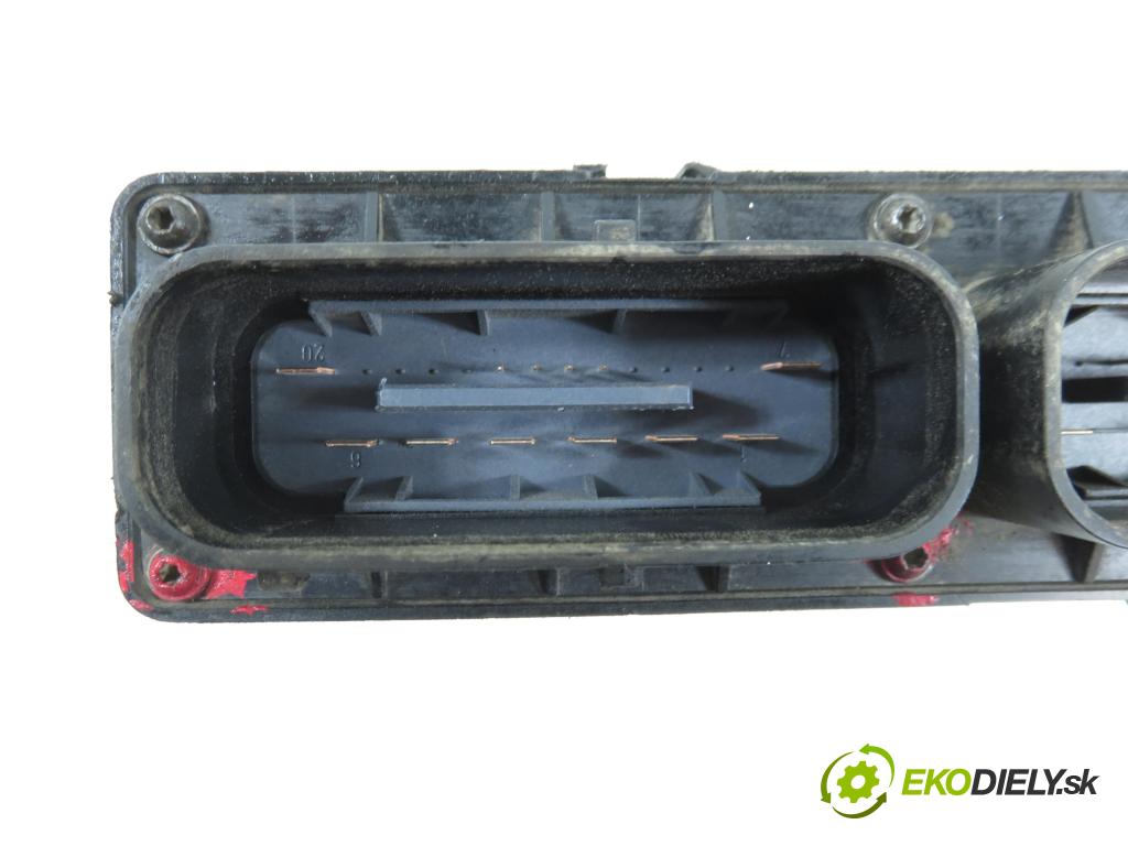 OPEL ZAFIRA A Nadwozie Wielkopojemne (MPV) (T98)  MINIVAN 2002 92,00 1.8 16V 125 - Z 18 XE 1796,00 řídící jednotka VENTILÁTORY 24462342