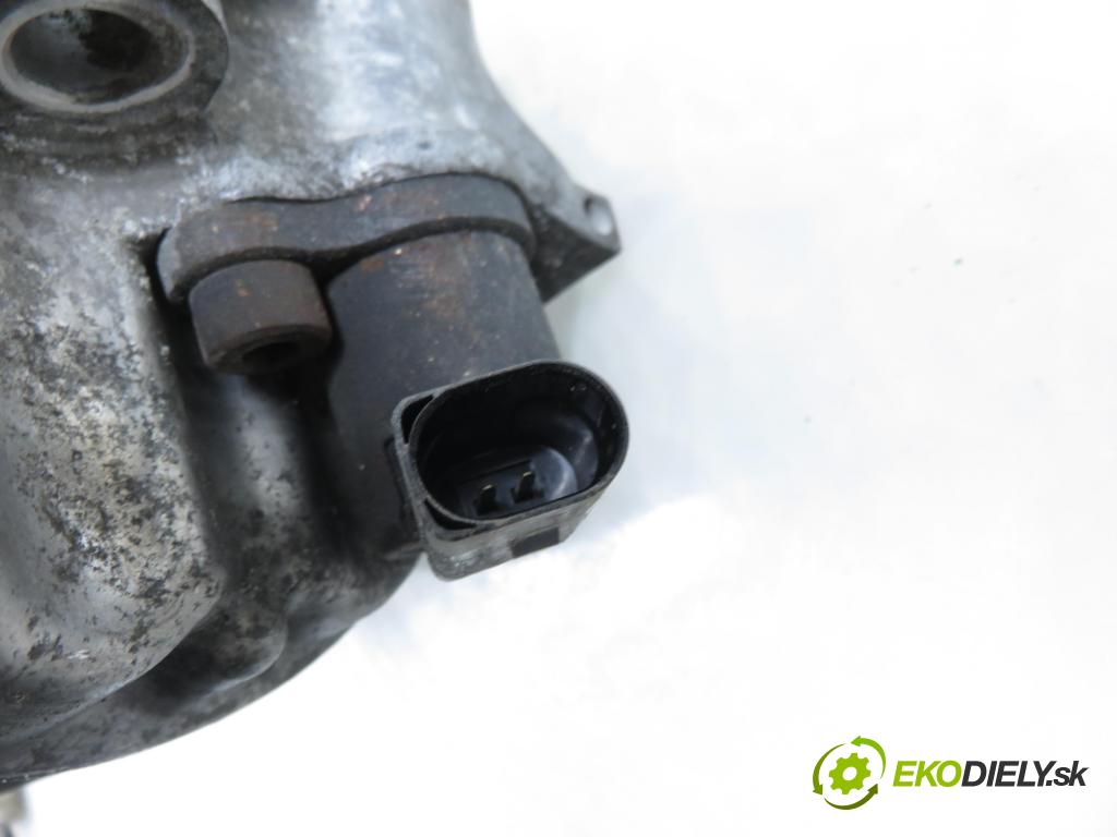 VW GOLF PLUS (5M1, 521) HB 2006 66,00 1.9 TDI - BRU 1896,00 KOMPRESOR: klimatizace 1K0820803Q (Kompresor klimatizace)