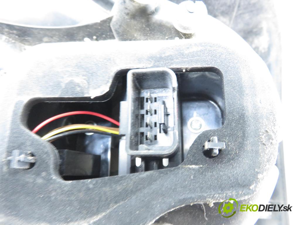 VW GOLF PLUS (5M1, 521) HB 2006 66,00 1.9 TDI - BRU 1896,00 Svetlo pravé zadné 5M0945096L ; 89035266