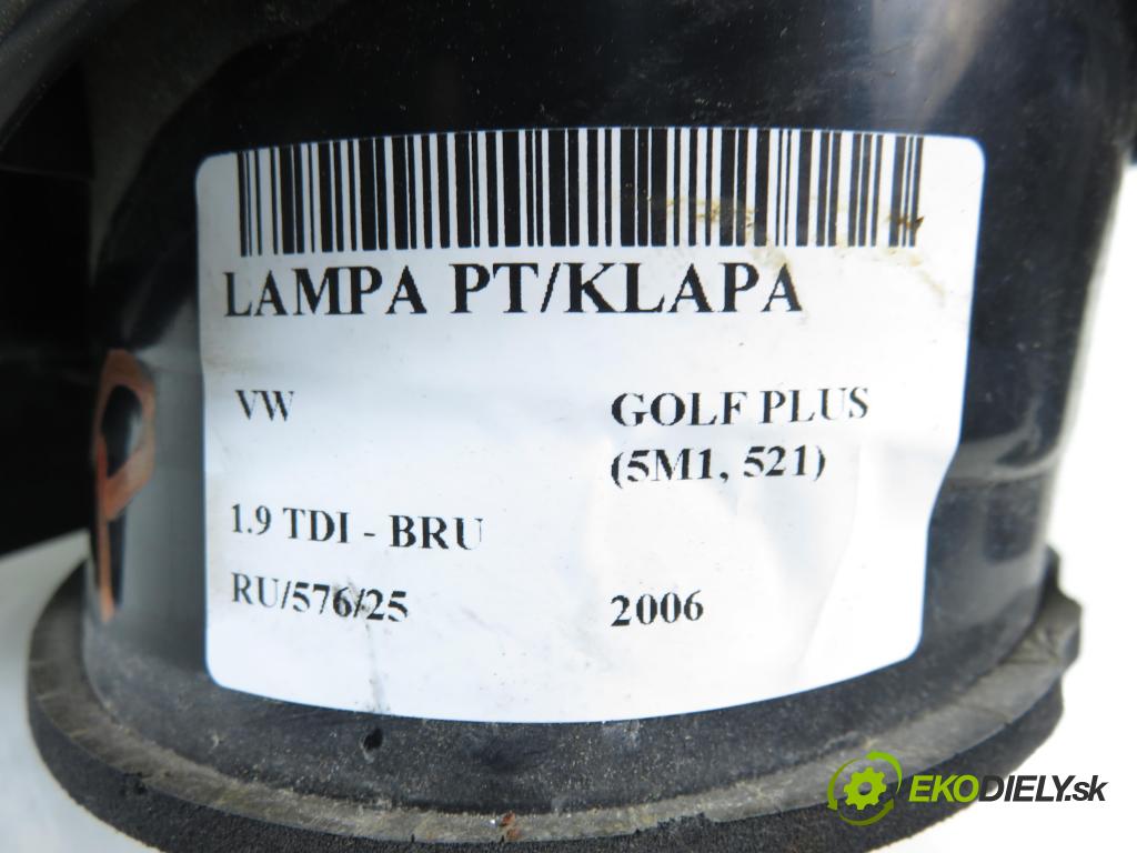 VW GOLF PLUS (5M1, 521) HB 2006 66,00 1.9 TDI - BRU 1896,00 Svetlo pravé zadné kufor 5M0945094J ; 89033600
