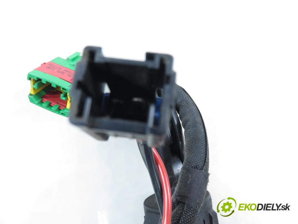 CITROEN C8 (EA_, EB_) MINIVAN 2005 0,00 2.0 HDi - RHT (DW10ATED4) 1997,00 spinačka 36353100 ; 9648445180 (Spínacia skrinka)