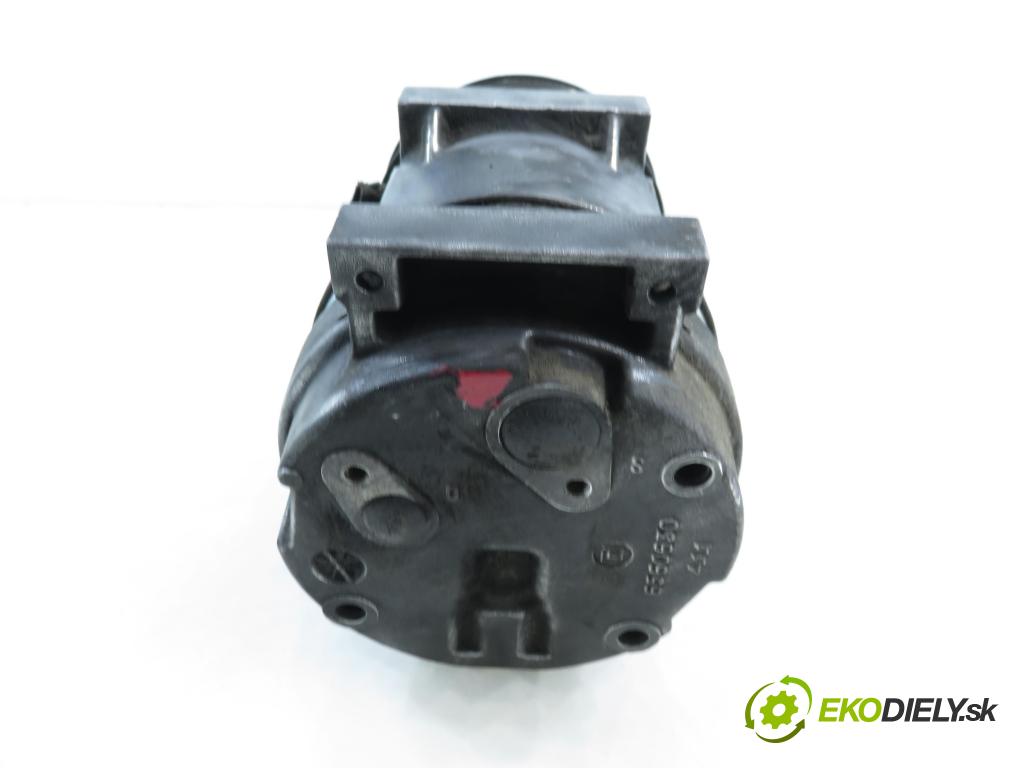 RENAULT TRAFIC II Skrzynia (FL) FURGON 2002 74,00 1.9 dCi 100 - F9Q 760 1870,00 KOMPRESOR: klimatizace 7700105765 ; 1135309 (Kompresor klimatizace)