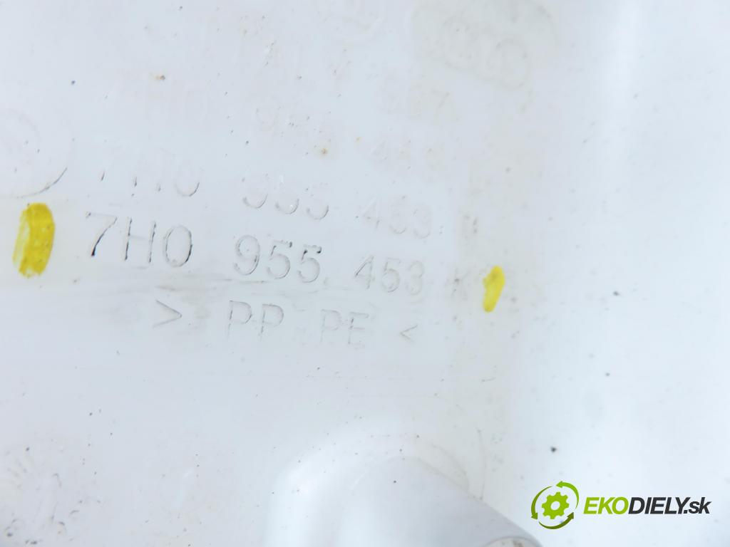 VW TRANSPORTER V Skrzynia (7HA, 7HH, 7EA, 7EH) FURGON 2008 75,00 1.9 TDI - BRS 1896,00 Nádržka ostrekovačov 7H0955453K (Kľučka dverí ostatné)