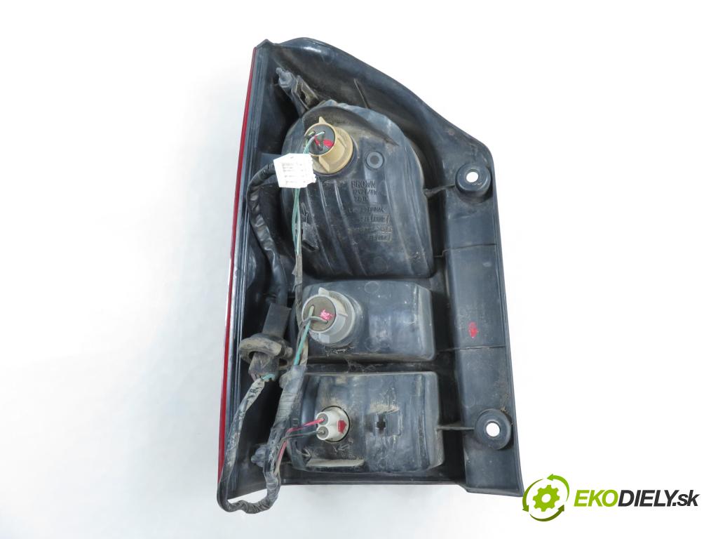 NISSAN PATHFINDER III (R51) TERENOWY 2007 198,00 4.0 4WD 269 - VQ40DE 3954,00 Svetlo pravé zadné