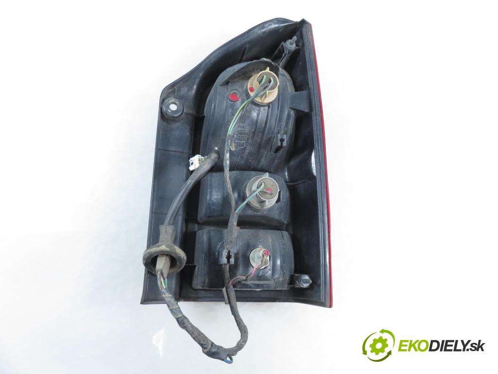 NISSAN PATHFINDER III (R51) TERENOWY 2007 198,00 4.0 4WD 269 - VQ40DE 3954,00 Svetlo ľavé zadné