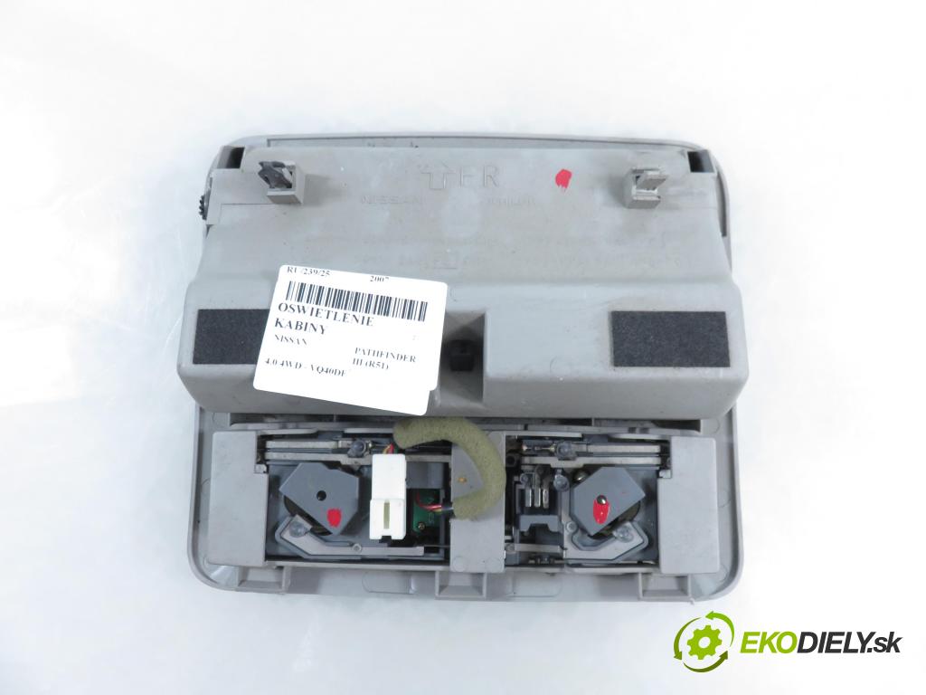 NISSAN PATHFINDER III (R51) TERENOWY 2007 198,00 4.0 4WD 269 - VQ40DE 3954,00 osvětlení kabina