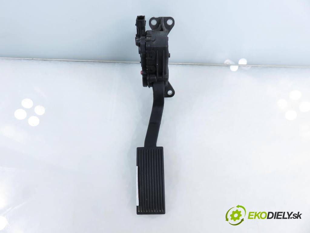 NISSAN PATHFINDER III (R51) TERENOWY 2007 198,00 4.0 4WD 269 - VQ40DE 3954,00 Potenciometer plynu GHSP7862212 ; 6PV93390100 (Potenciometer plynového pedálu)