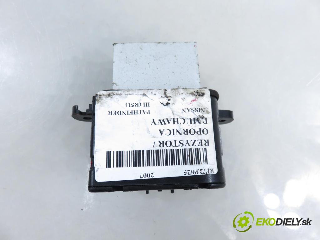 NISSAN PATHFINDER III (R51) TERENOWY 2007 198,00 4.0 4WD 269 - VQ40DE 3954,00 rezistor / REOSTAT: topení 