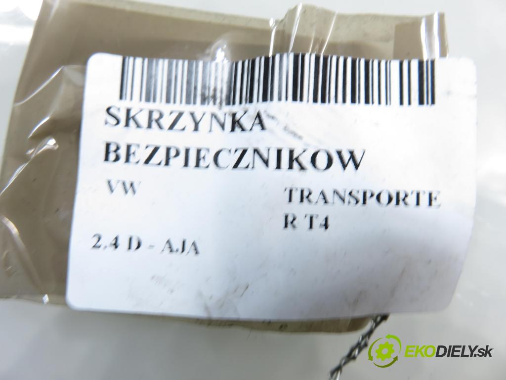 VW TRANSPORTER IV Platforma / podwozie (70E, 70L, 70M, 7DE, 7DL KABINA/PLATFORMA 1998 55,00 2.4 D - AJA 2370,00 skříňka POJISTKY: 357937039