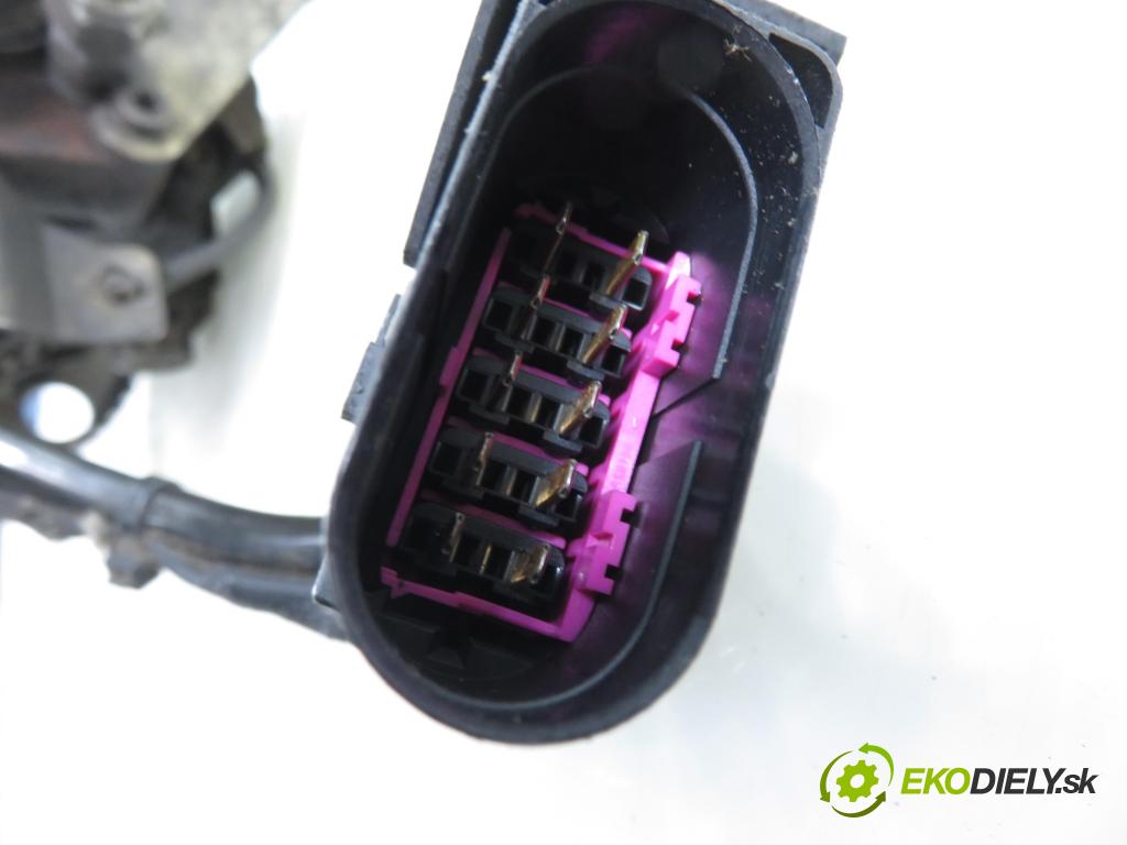 VW SHARAN (7M8, 7M9, 7M6) MINIVAN 1997 81,00 1.9 TDI 110 - AFN 1896,00 Pumpa vstrekovacia 028130115B ; 0460404968 (Vstrekovacie čerpadlo)