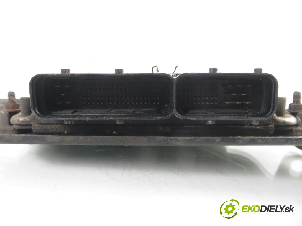 CHRYSLER PT CRUISER (PT_) HB 2002 89,00 2.2 CRD 121 - EDJ 2148,00 Riadiaca jednotka Motor P05033032AF ; 0281010292