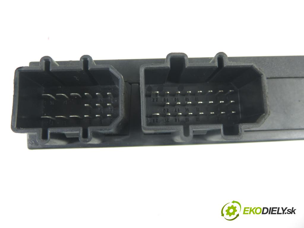 SEAT LEON (1M1) HB 2003 66,00 1.9 TDI 90 - ALH 1896,00 MODUL komfortu 1C0959799F ; 5DK00821450