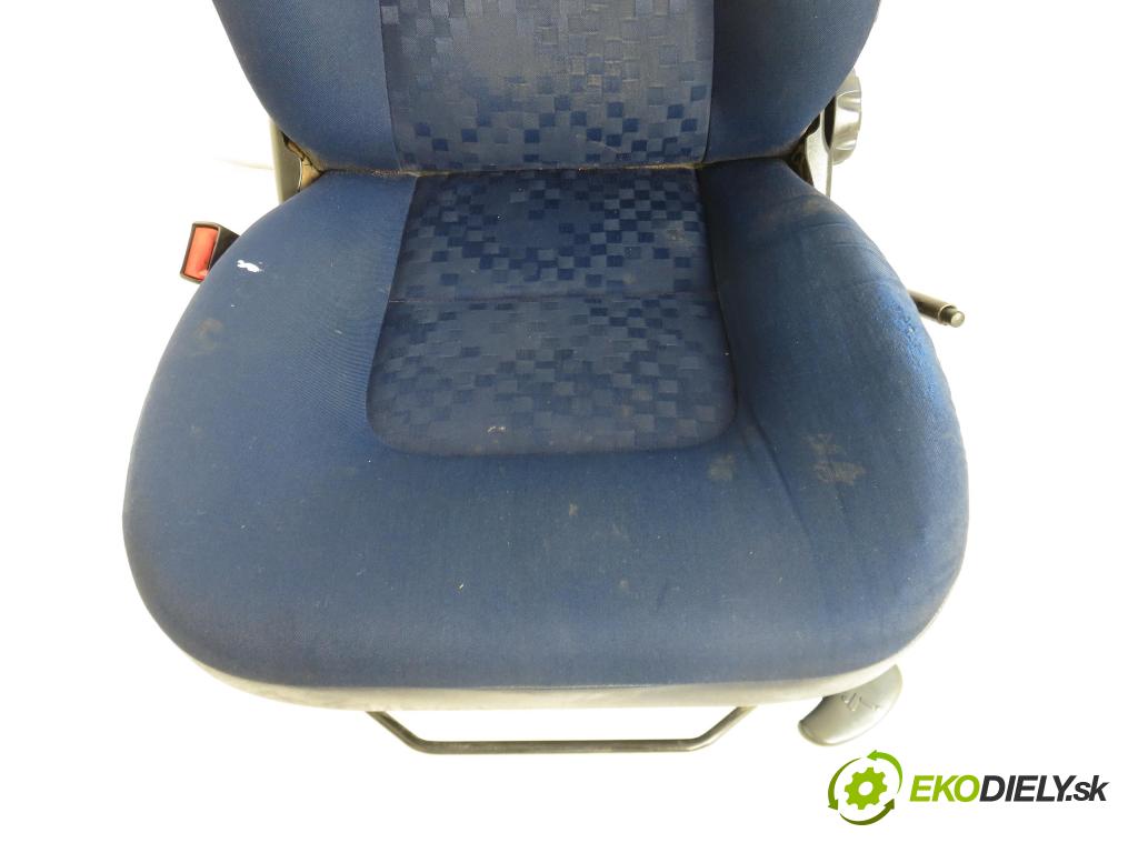 PEUGEOT BOXER Skrzynia (244) FURGON 2004 74,00 2.2 HDi - 4HY (DW12UTED) 2179,00 Sedadlo šoféri