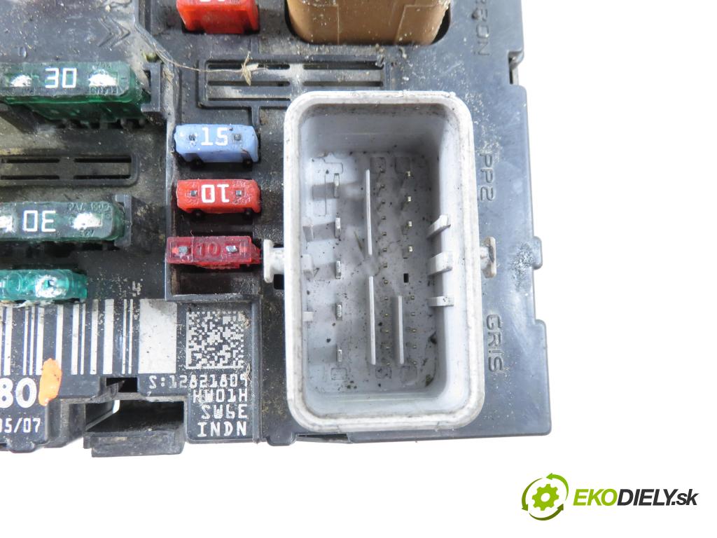 PEUGEOT 207 (WA_, WC_) HB 2007 54,00 1.4 - KFV (TU3A) 1360,00 MODUL BSM 9661708280