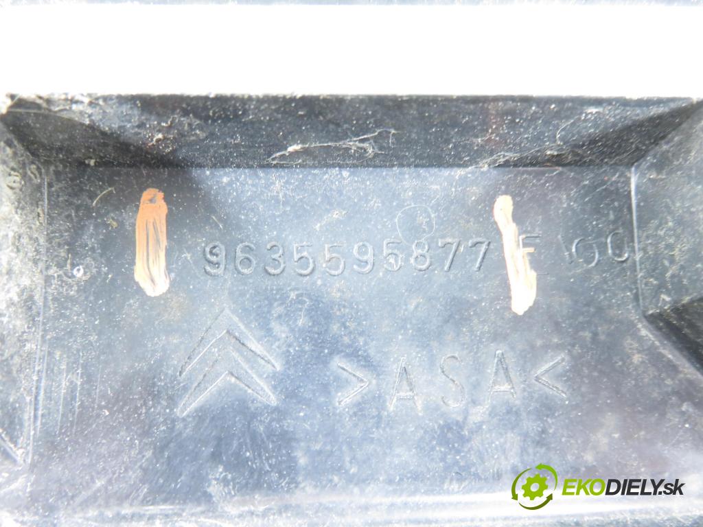 CITROEN XSARA PICASSO (N68) MINIVAN 2002 85,00 1.8 16V - 6FZ (EW7J4) 1749,00 Zadné čelo dverí kufor 9635595877