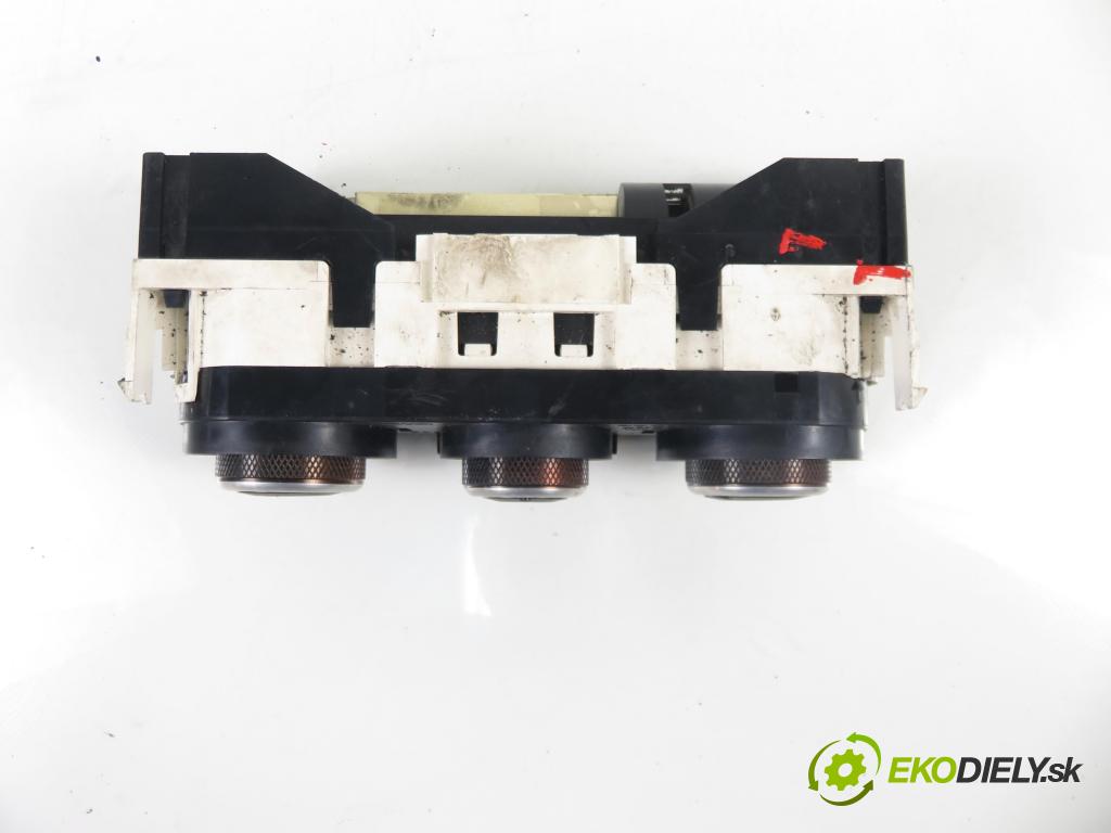 VW POLO (9N_) HB 2002 47,00 1.2 12V 64 - AZQ 1198,00 Panel kúrenia KLIMATRONIK 6Q0819445