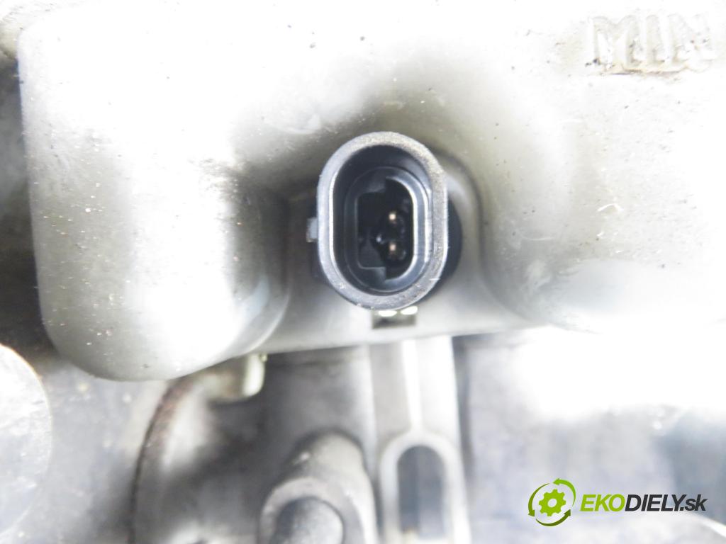 OPEL ASTRA G liftback (T98) HB 2001 74,00 2.0 DTI 16V - Y 20 DTH 1995,00 posilovač 90498034 (Servočerpadlo)