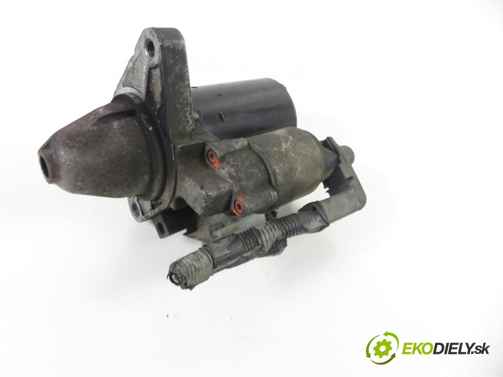 PEUGEOT 107 (PM_, PN_) HB 2006 50,00 1.0 68 - CFB (1KR) 998,00 Štartér 281000Q021 ; 0001107439 (Štartér)