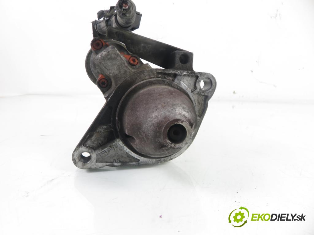 PEUGEOT 107 (PM_, PN_) HB 2006 50,00 1.0 68 - CFB (1KR) 998,00 Štartér 281000Q021 ; 0001107439 (Štartér)