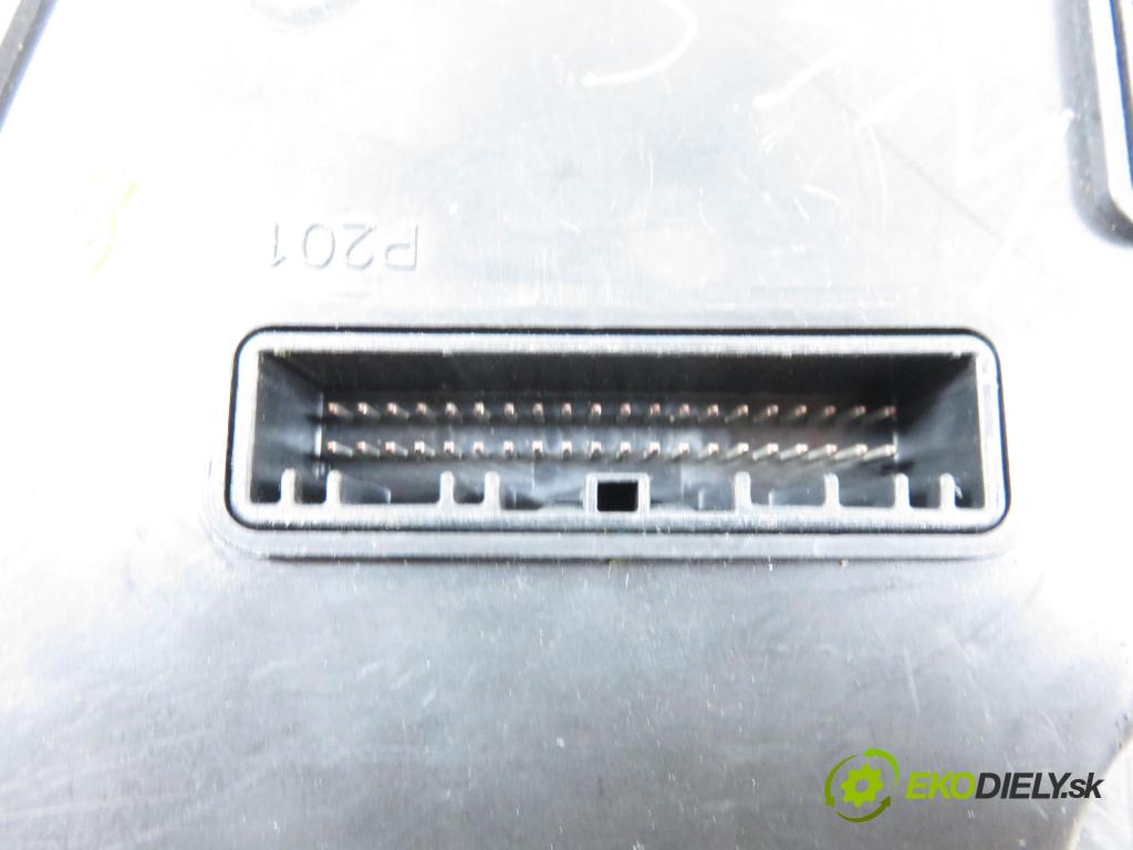 RENAULT MASTER III Platforma / podwozie (EV, HV, UV) KABINA/PLATFORMA 2016 120,00 2.3 dCi 165 FWD - M9T 702 2298,00 MODUL BCM 284B19799R ; NS10977144