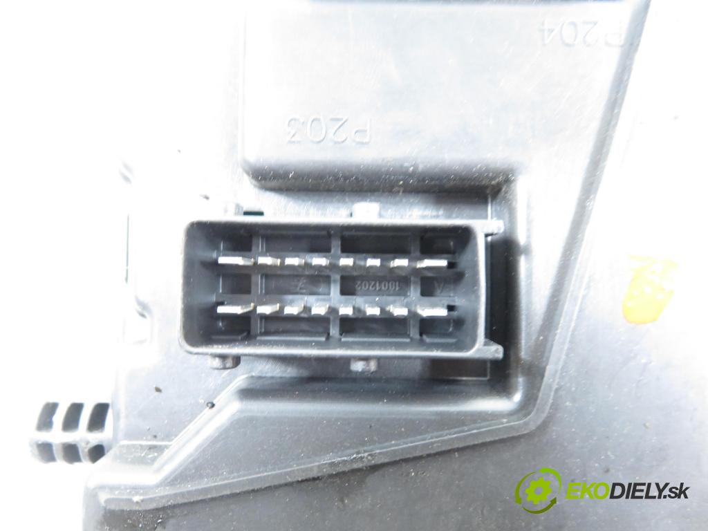 RENAULT MASTER III Platforma / podwozie (EV, HV, UV) KABINA/PLATFORMA 2016 120,00 2.3 dCi 165 FWD - M9T 702 2298,00 MODUL BCM 284B19799R ; NS10977144