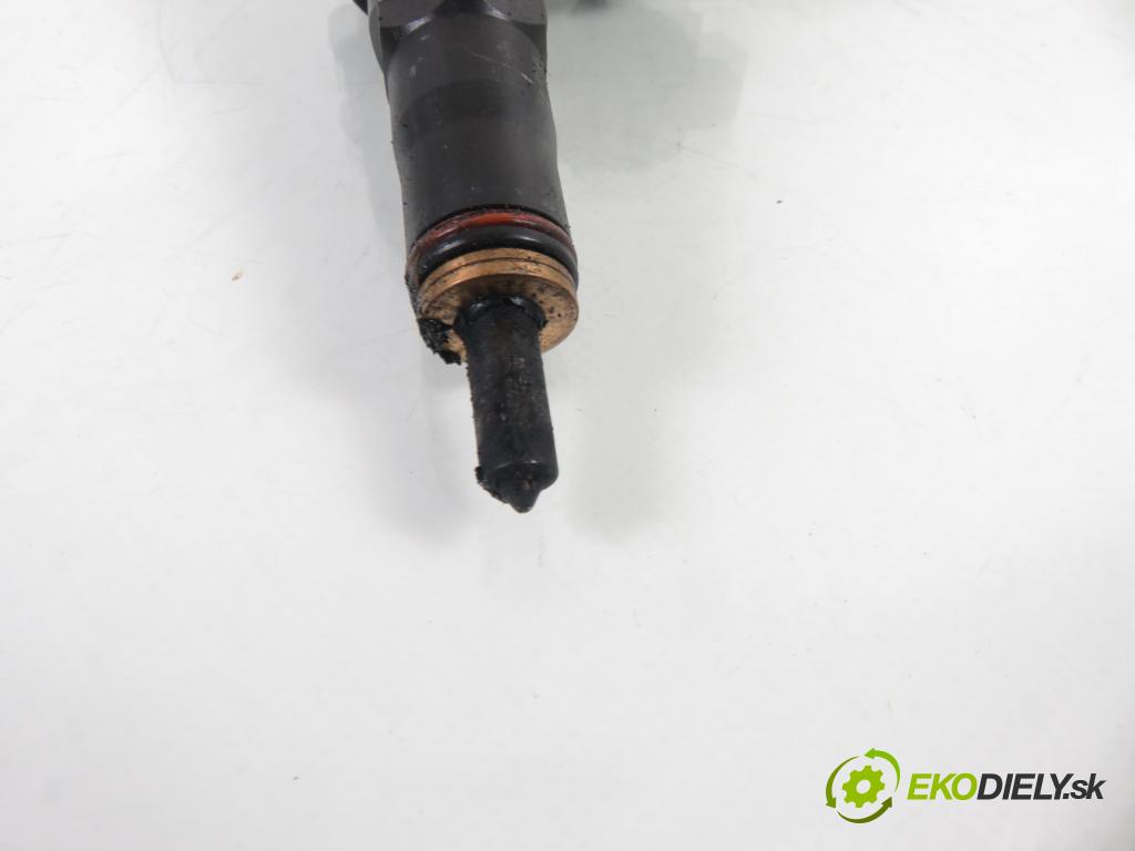 SKODA FABIA I Combi (6Y5) KOMBI 2002 74,00 1.9 TDI - ATD 1896,00 Vstrekovač 038130073AJ ; 0414720037 (Vstrekovač paliva)