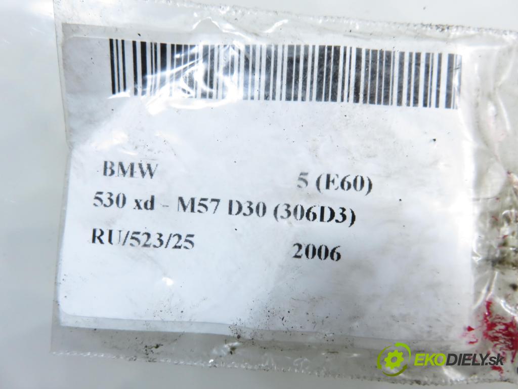 BMW 5 (E60) SEDAN 2006 170,00 530 xd 231 - M57 D30 (306D3) 2993,00 vstrekovač 0445115048 ; 7792721 (Vstrekovač paliva)