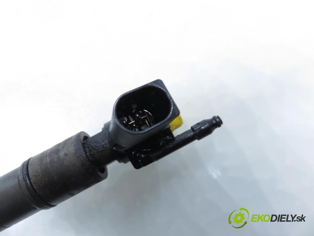 BMW 5 (E60) SEDAN 2006 170,00 530 xd 231 - M57 D30 (306D3) 2993,00 vstrekovač 0445115048 ; 7792721 (Vstrekovač paliva)