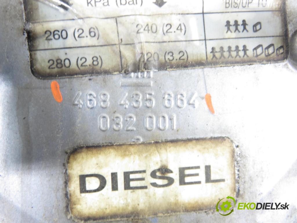 OPEL MERIVA A nadwozie wielkoprzestrzenne (MPV) (X03) HB 2004 74,00 1.7 CDTI 100 - Z 17 DTH 1686,00 dvířka nádrže paliva 468435664 (Klika dveří ostatní)