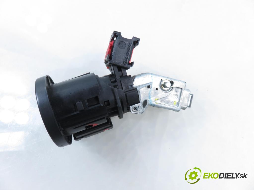 RENAULT MASTER III Platforma / podwozie (EV, HV, UV) KABINA/PLATFORMA 2016 120,00 2.3 dCi 165 FWD - M9T 702 2298,00 spinačka 8200405701F ; N0502060 (Spínacia skrinka)