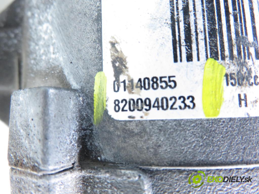 RENAULT GRAND SCENIC II (JM0/1_) MINIVAN 2004 99,00 2.0 135 - F4R 771 1998,00 KOMPRESOR: klimatizace 8200940233 ; 01140855 (Kompresor klimatizace)