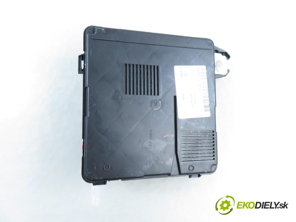 RENAULT GRAND SCENIC II (JM0/1_) MINIVAN 2004 99,00 2.0 135 - F4R 771 1998,00 riadiaca jednotka / MODUL INNE: 8200306032A ; S118399200D