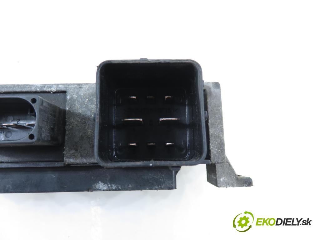 RENAULT MASTER III Platforma / podwozie (EV, HV, UV) KABINA/PLATFORMA 2016 120,00 2.3 dCi 165 FWD - M9T 702 2298,00 RELÉ: JÚN: 271206395R