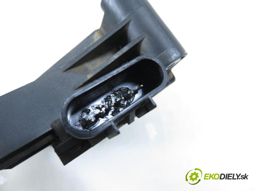 OPEL ANTARA A (L07) SUV 2007 110,00 2.0 CDTI 150 - Z 20 DMH 1991,00 Potenciometer plynu 96625893 (Potenciometer plynového pedálu)