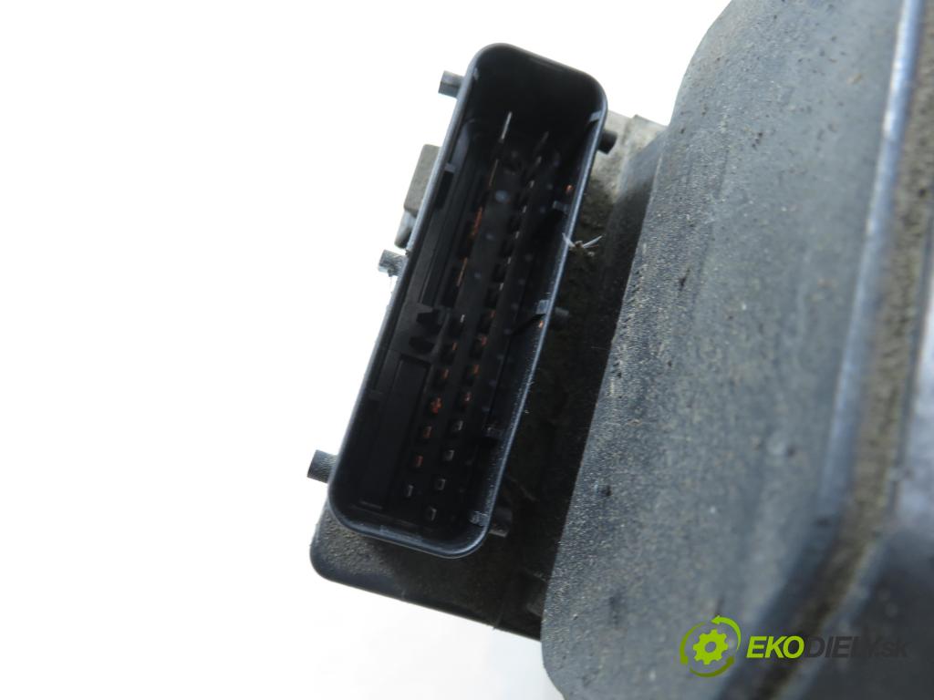 AUDI A4 (8D2, B5) SEDAN 2000 81,00 1.9 TDI 110 - AFN 1896,00 Pumpa ABS 8E0614111AB ; 0265216559 ; 0273004281 (Pumpa ABS)