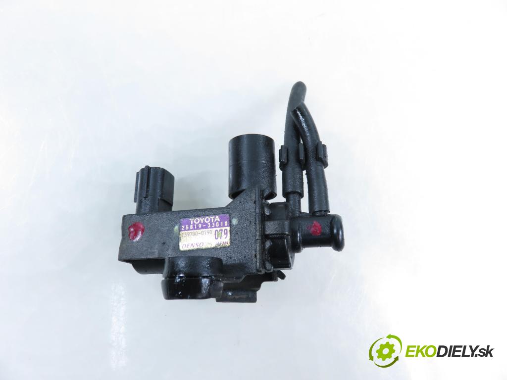 TOYOTA YARIS (_P1_) HB 2003 55,00 1.4 D-4D (NLP10_) - 1ND-TV 1364,00 ELEKTROVENTIL: VAKUUM: 2581933010 ; 1397000790