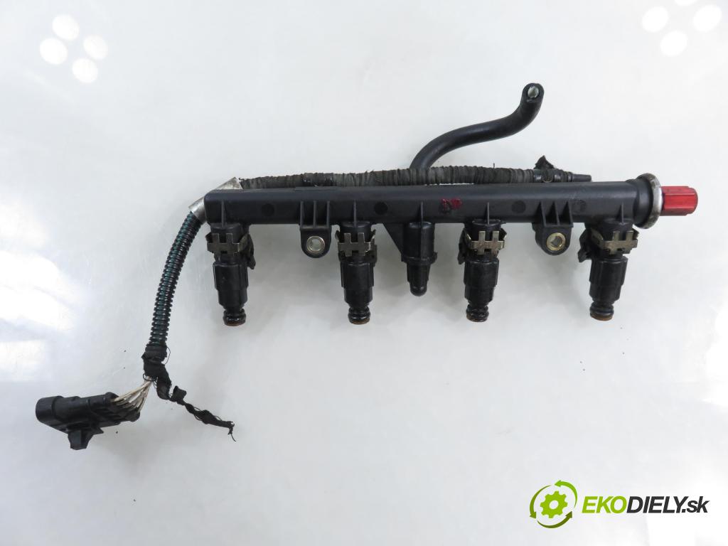 FIAT STILO (192_) HB 2002 59,00 1.2 16V 80 - 188 A5.000 1242,00 Lišta vstrekovacia 0280151202 ; 0280155971 (Vstrekovacia lišta)