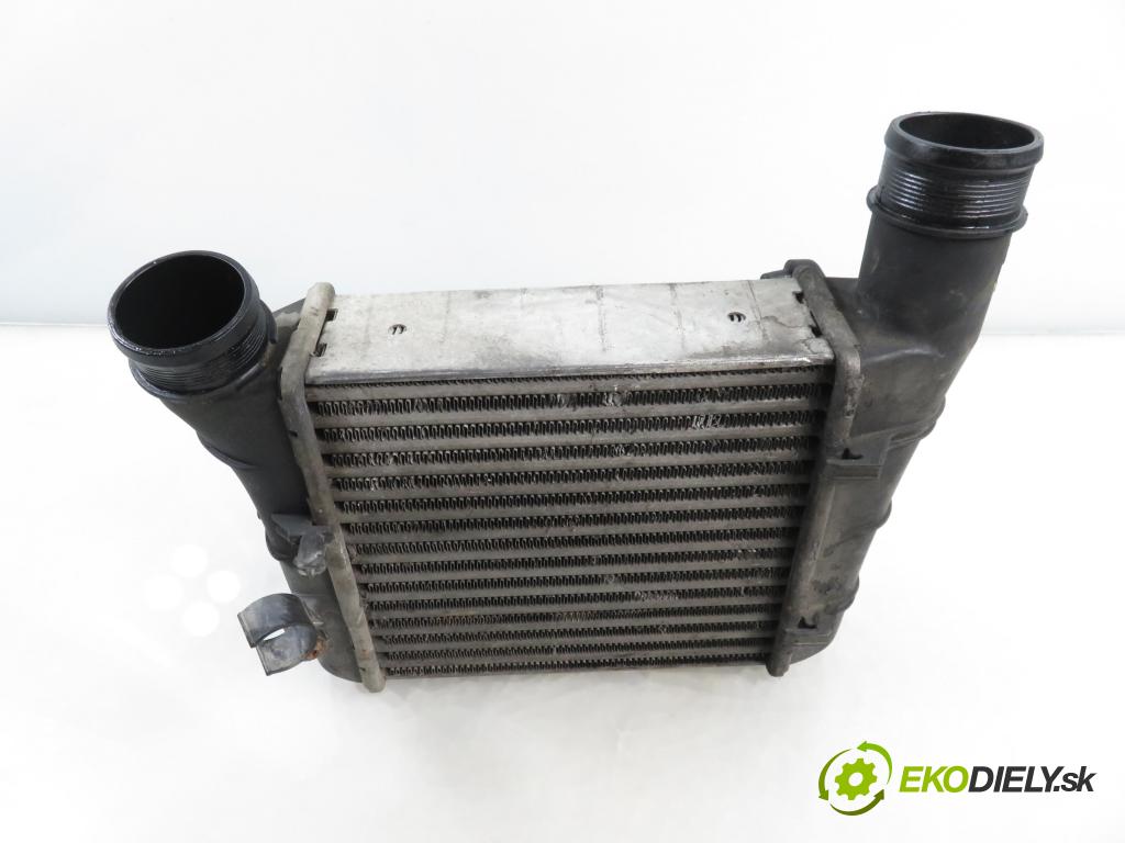 AUDI A4 Avant (8ED, B7) KOMBI 2007 103,00 2.0 TDI - BPW 1968,00 chladič intercooler 8E0145805S