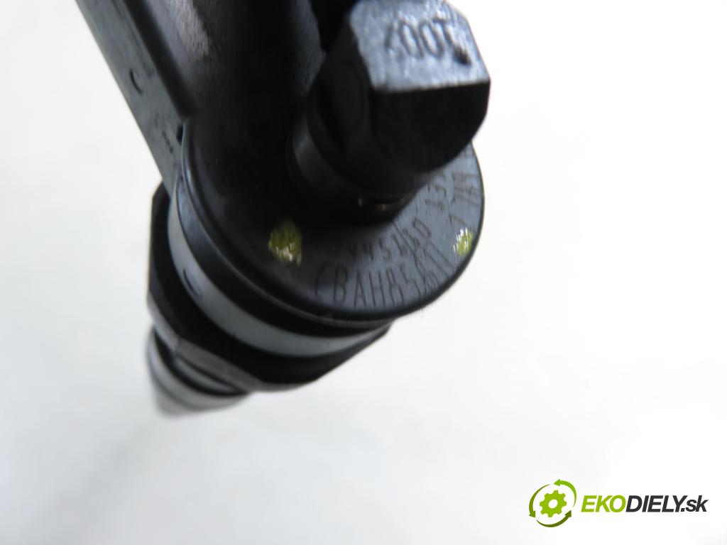 BMW 3 Compact (E46) HB 2003 110,00 320 td 150 - M47 D20 (204D4) 1995,00 vstrekovač 0445110131 ; 7789661 (Vstrekovač paliva)