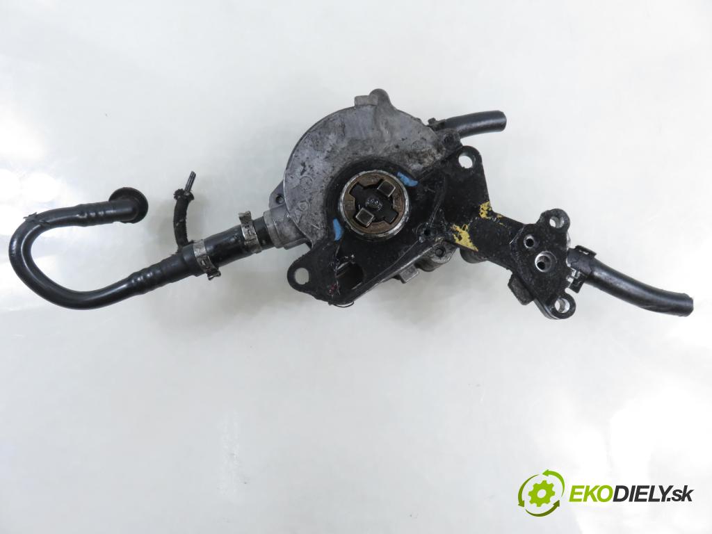 VW PASSAT B5.5 Variant (3B6) KOMBI 2002 74,00 1.9 TDI PD 101 - AVB 1896,00 pumpa vakuová 038145209C